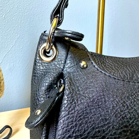 NWOT KOLTOV VEGAN LEATHER SHOULDER BAG. - Picture 7 of 10